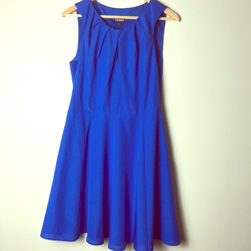Blue dress